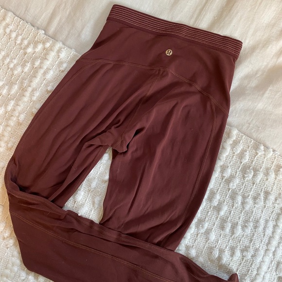 Lululemon Principal Dancer Tight in Burgundy - Picture 6 of 9